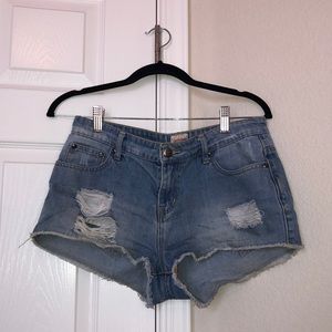 Gianni Bini Light-Wash Raw-Hem Denim Shorts
